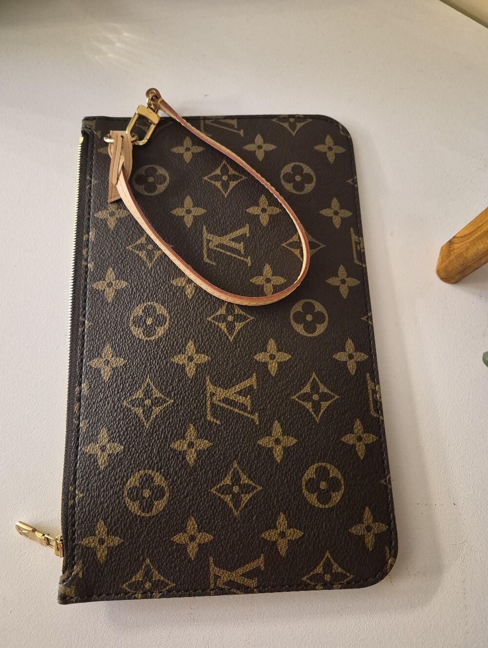 Louis Vuitton Pouchette - Picture 5 of 8